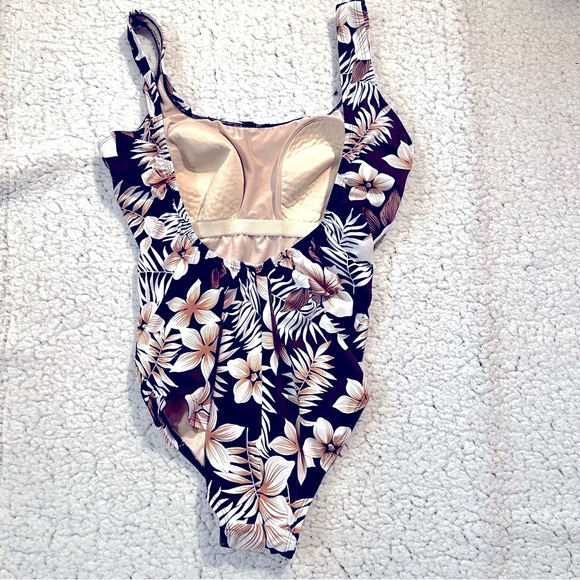 SABREE Brand Tropical One Piece Swimsuit - Picture 3 of 4